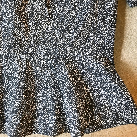 GAP Blue patterned peplum top - Picture 2 of 4